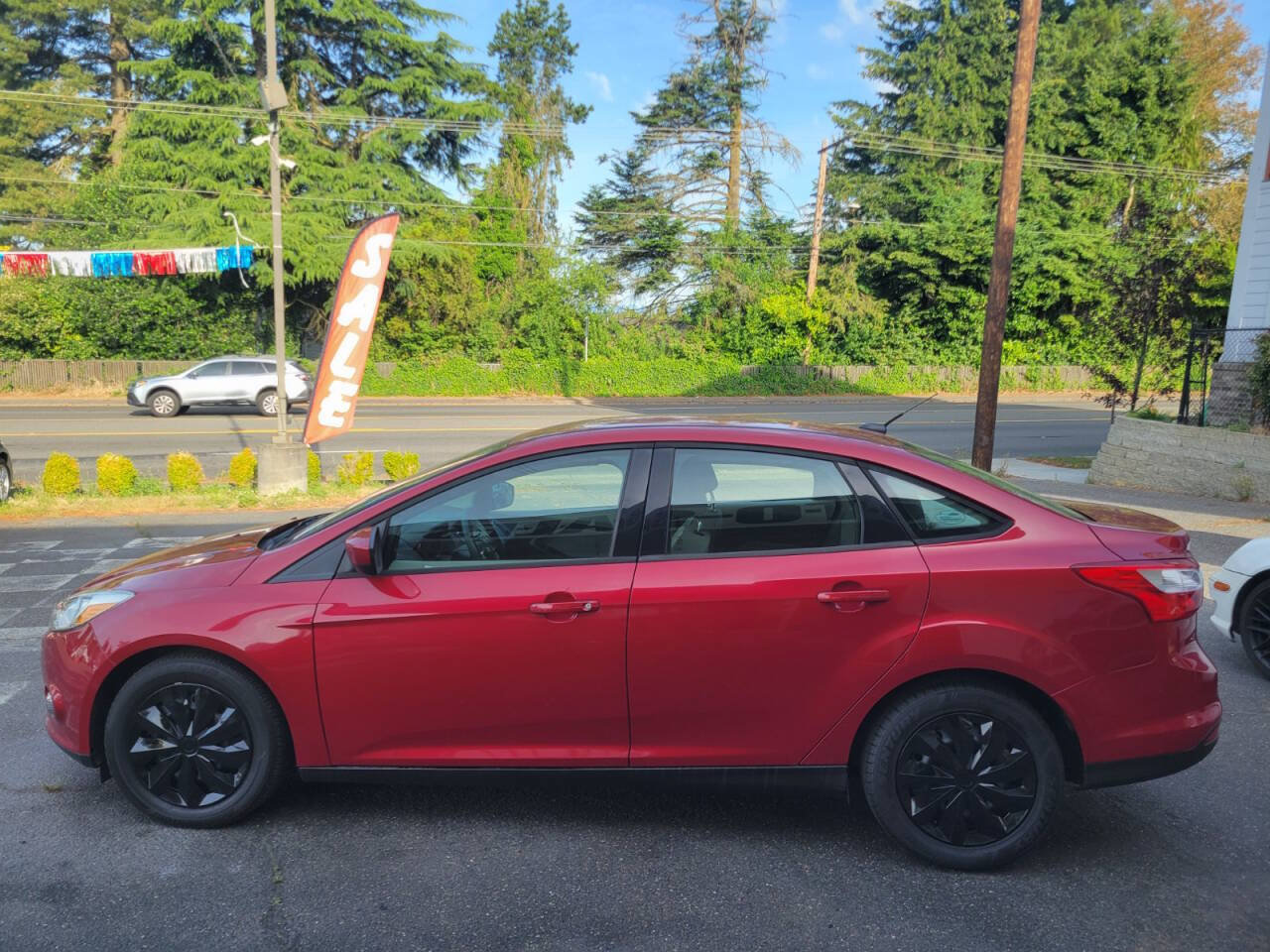 Used 2012 Ford Focus SE FWD image 5