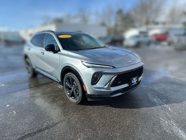 Certified 2025 Buick Envision Sport Touring image 11