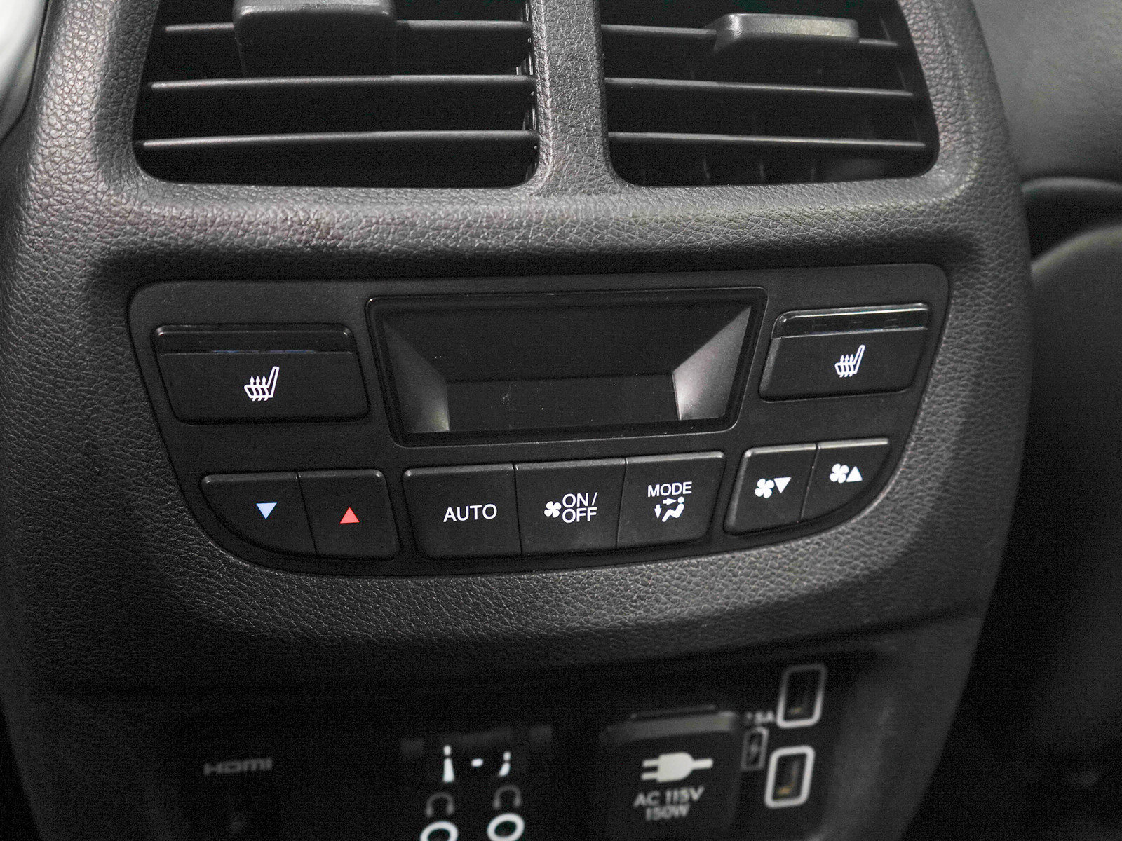 Used 2020 Honda Pilot Touring image 18