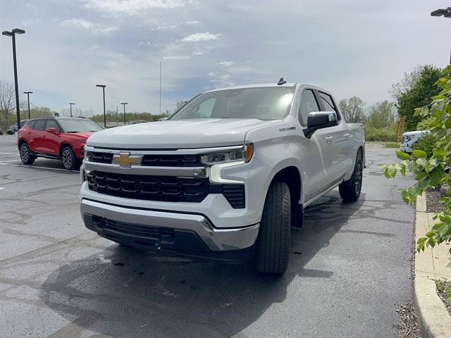Used 2023 Chevrolet Silverado 1500 LT AWD/4WD image 4