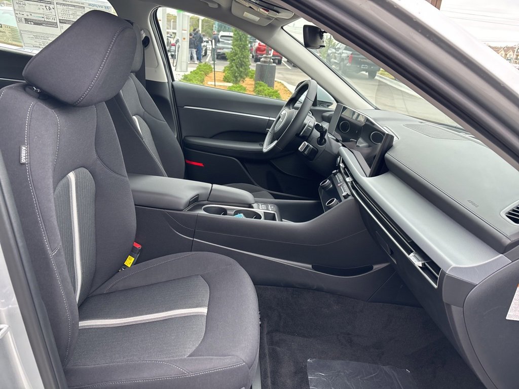 New 2025 Hyundai Sonata SEL image 15