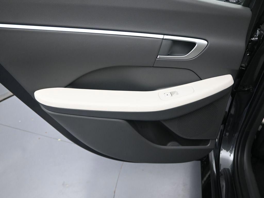 New 2025 Hyundai Sonata SEL FWD image 25