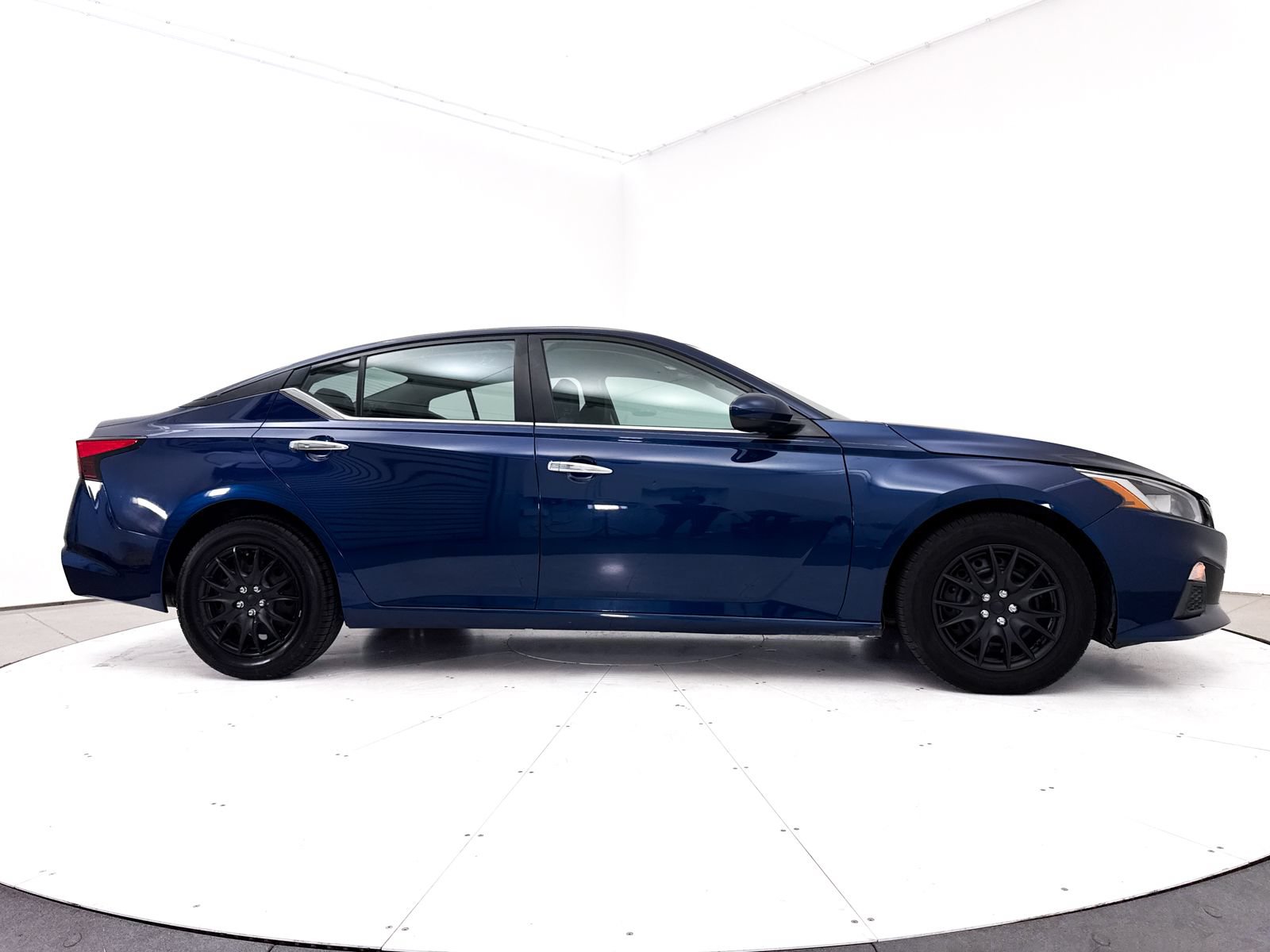 Used 2020 Nissan Altima 2.5 S FWD image 32