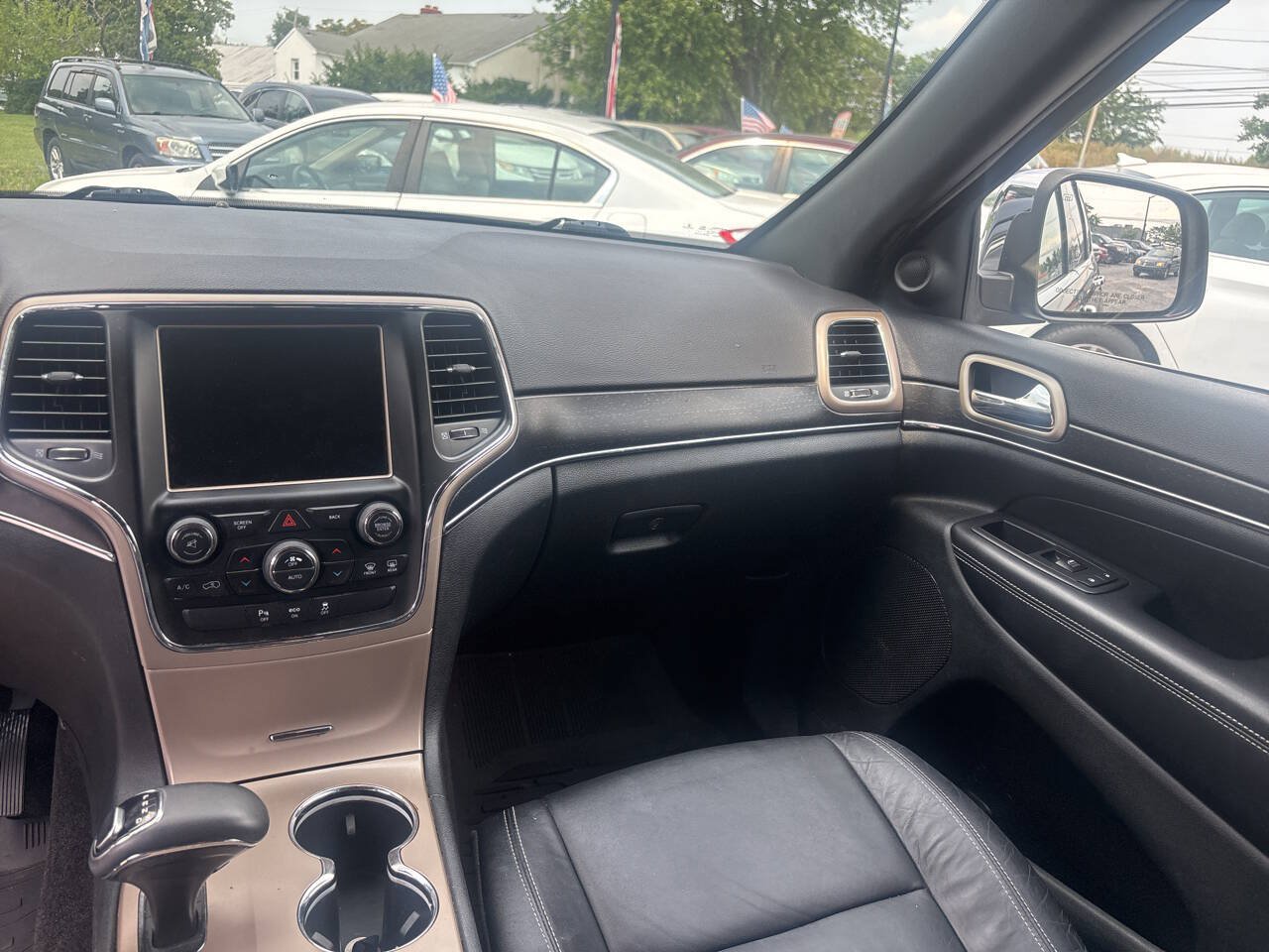 Used 2015 Jeep Grand Cherokee Limited AWD/4WD image 19