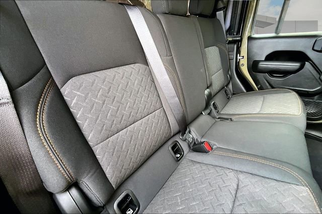 Used 2025 Jeep Gladiator Mojave w/ Convenience Group image 28