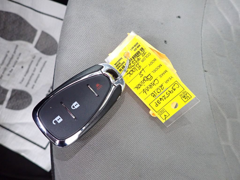 Used 2018 Chevrolet Equinox LS FWD image 42