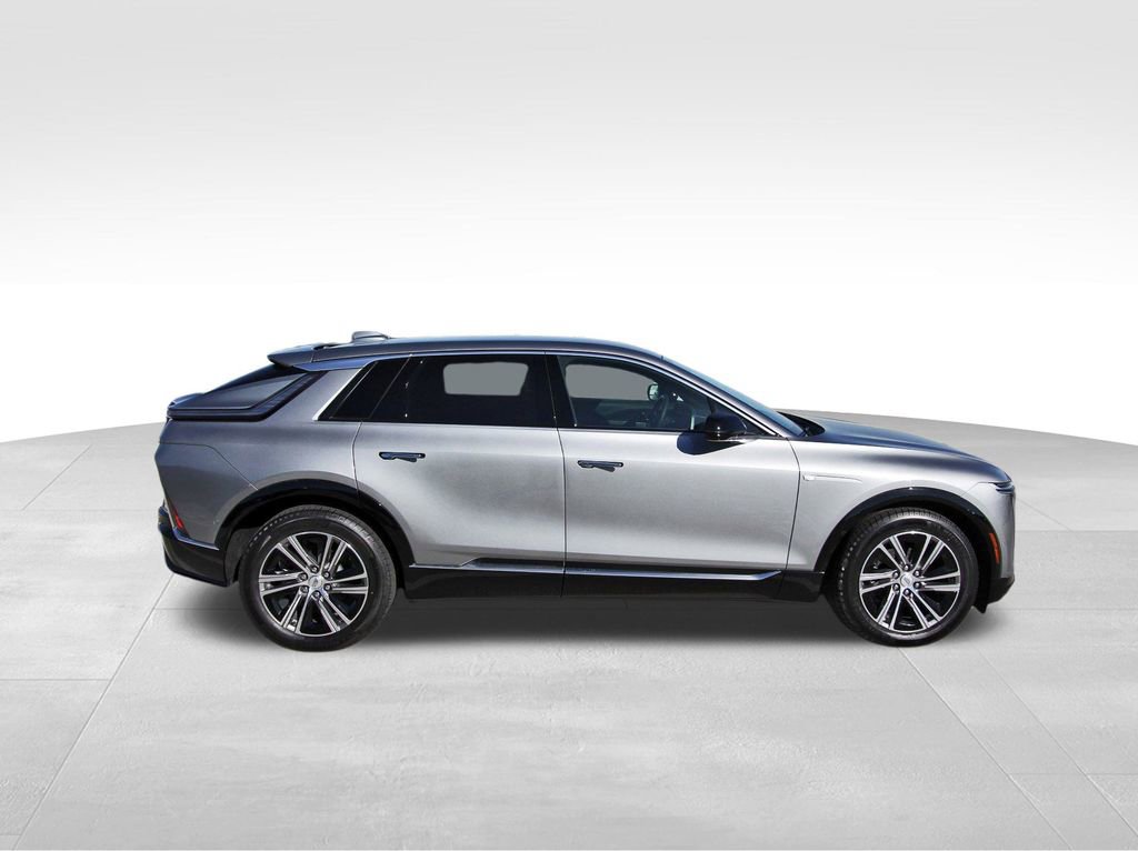 New 2026 Cadillac Lyriq Luxury image 5