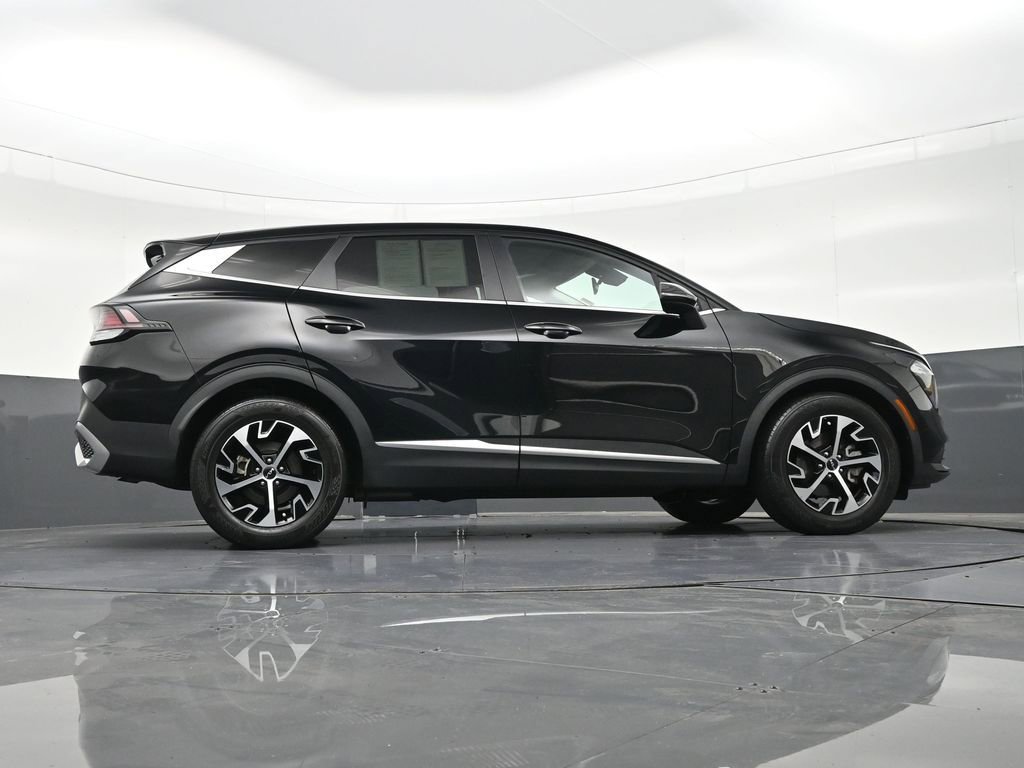 Used 2023 Kia Sportage EX image 29