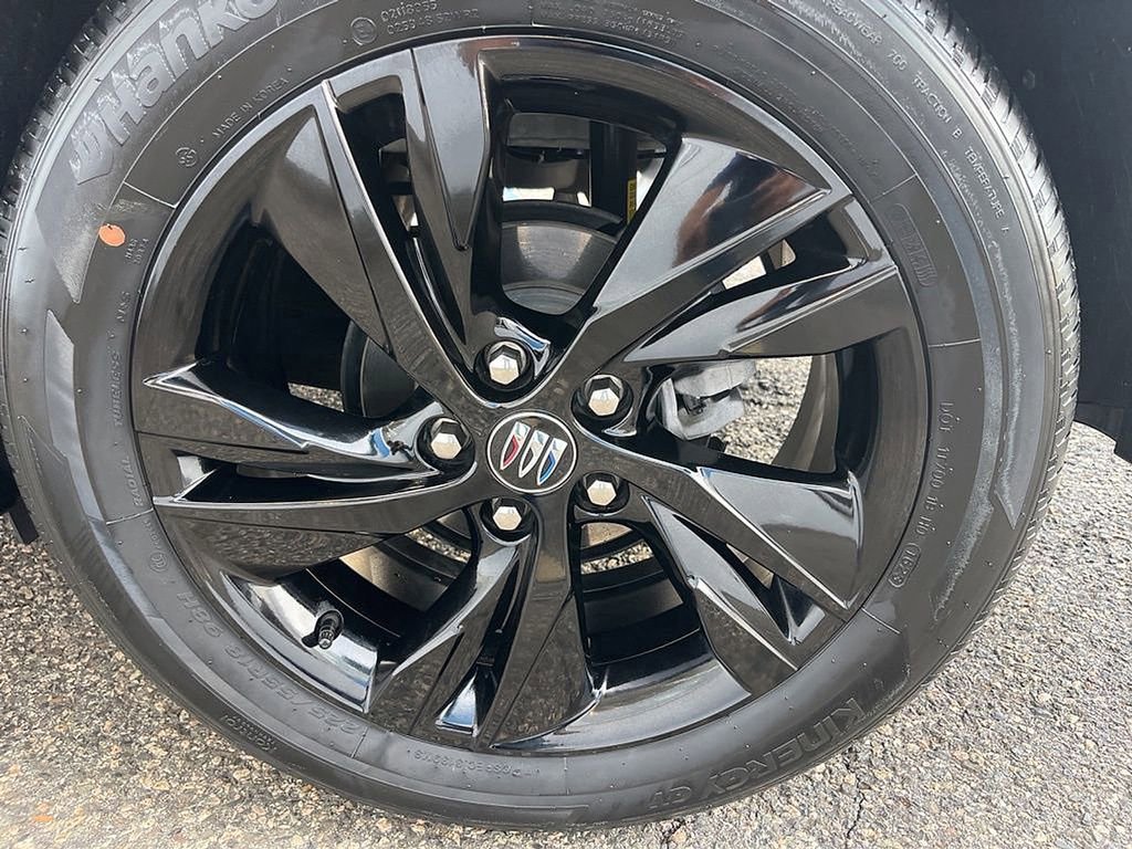 Used 2024 Buick Encore GX Sport Touring FWD image 11