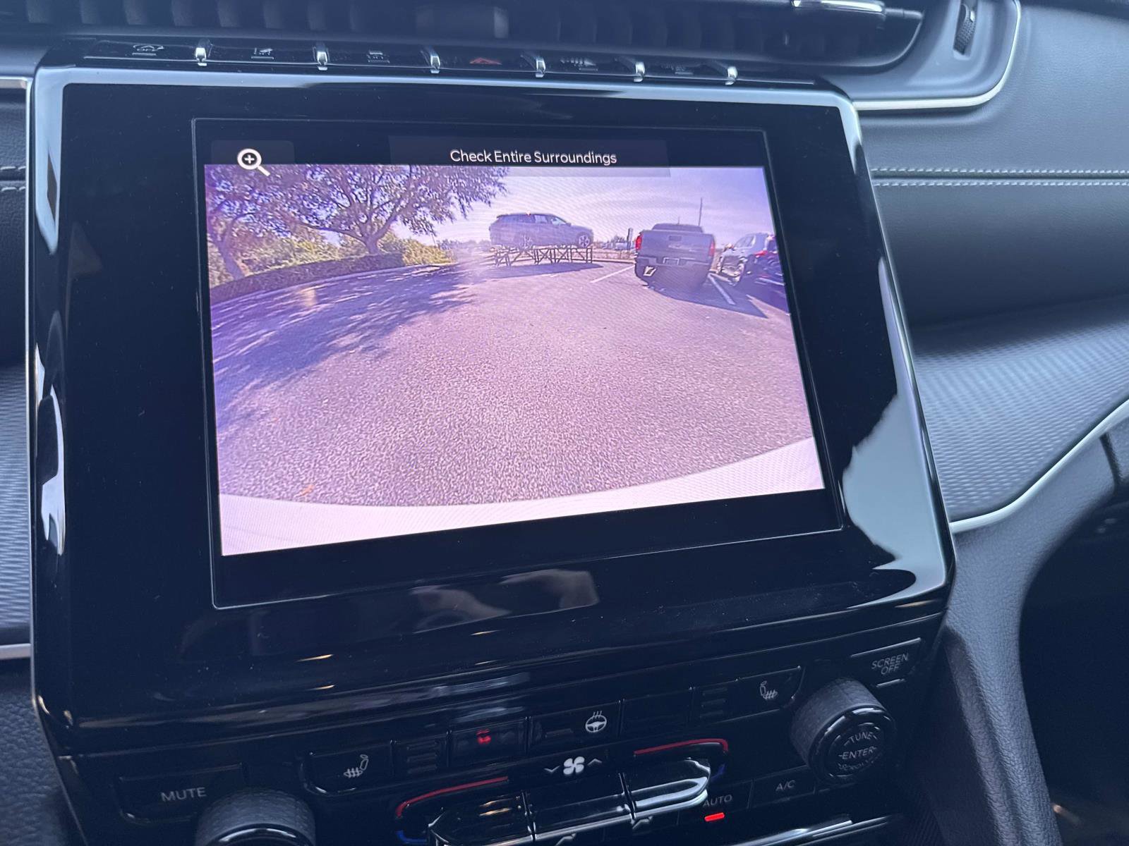 Used 2024 Jeep Grand Cherokee Altitude image 22