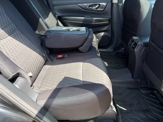 Used 2019 Nissan Rogue S AWD/4WD image 18