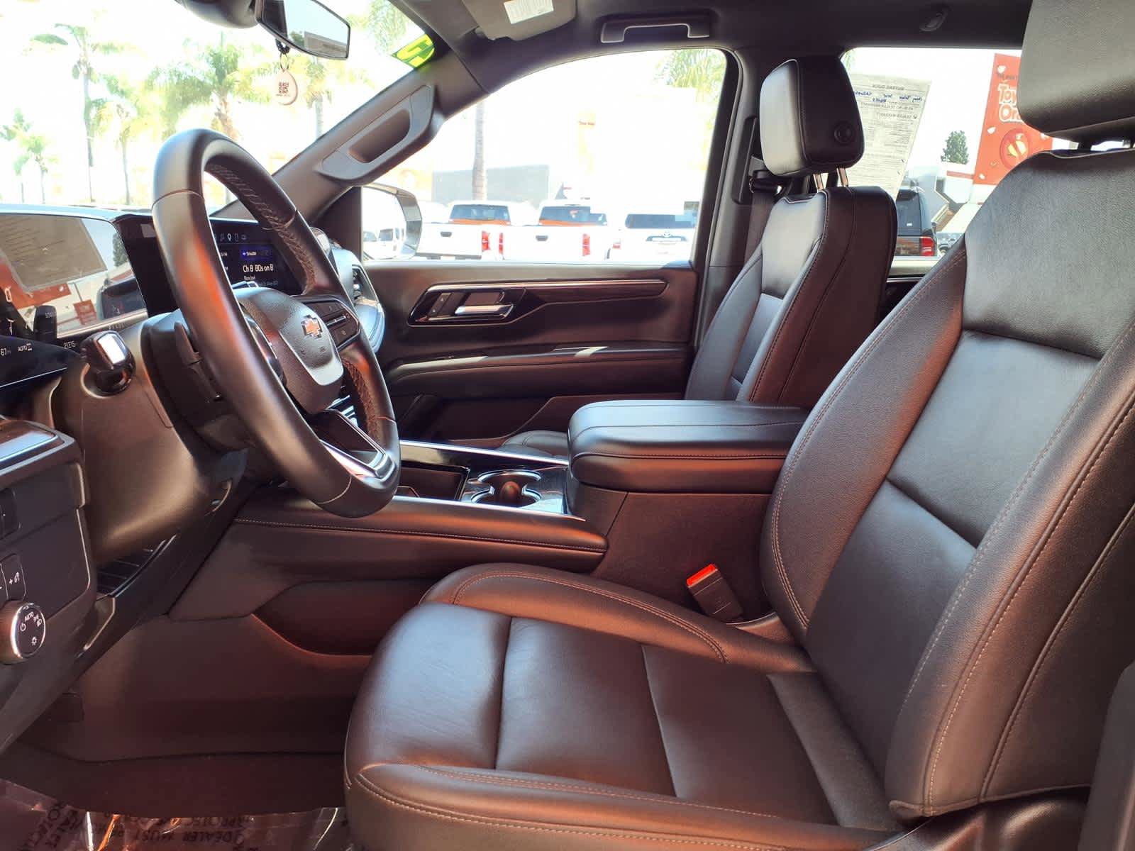 Used 2025 Chevrolet Tahoe LT AWD/4WD image 18