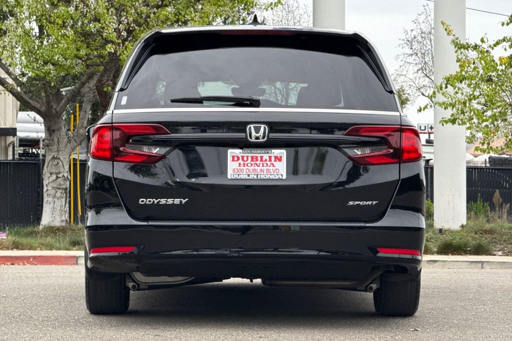 Certified 2024 Honda Odyssey Sport image 5