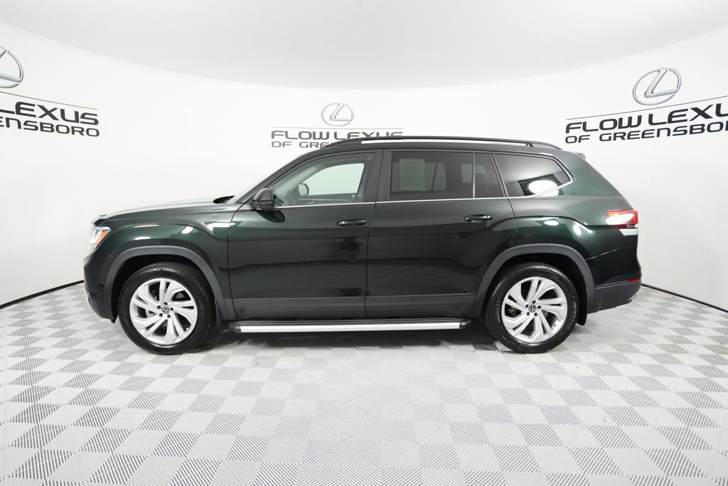 Used 2021 Volkswagen Atlas SE w/ Panoramic Sunroof Package FWD image 4
