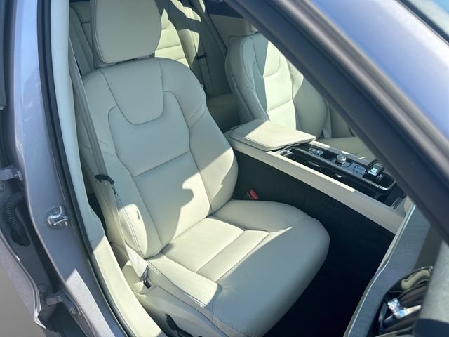 Certified 2026 Volvo V60 B5 Cross Country Plus w/ Protection Package Premier AWD/4WD image 29