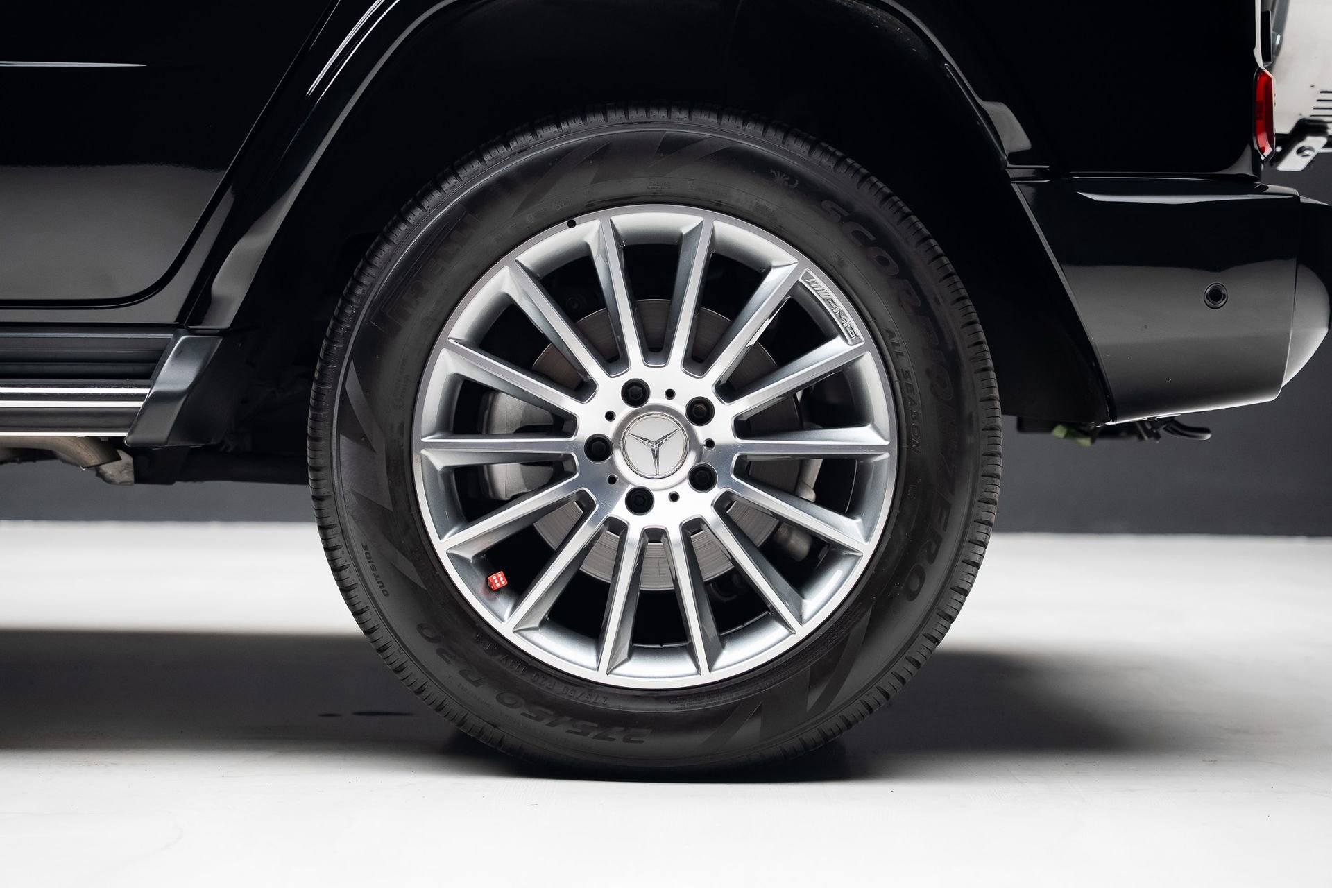 Used 2023 Mercedes-Benz G 550 image 22