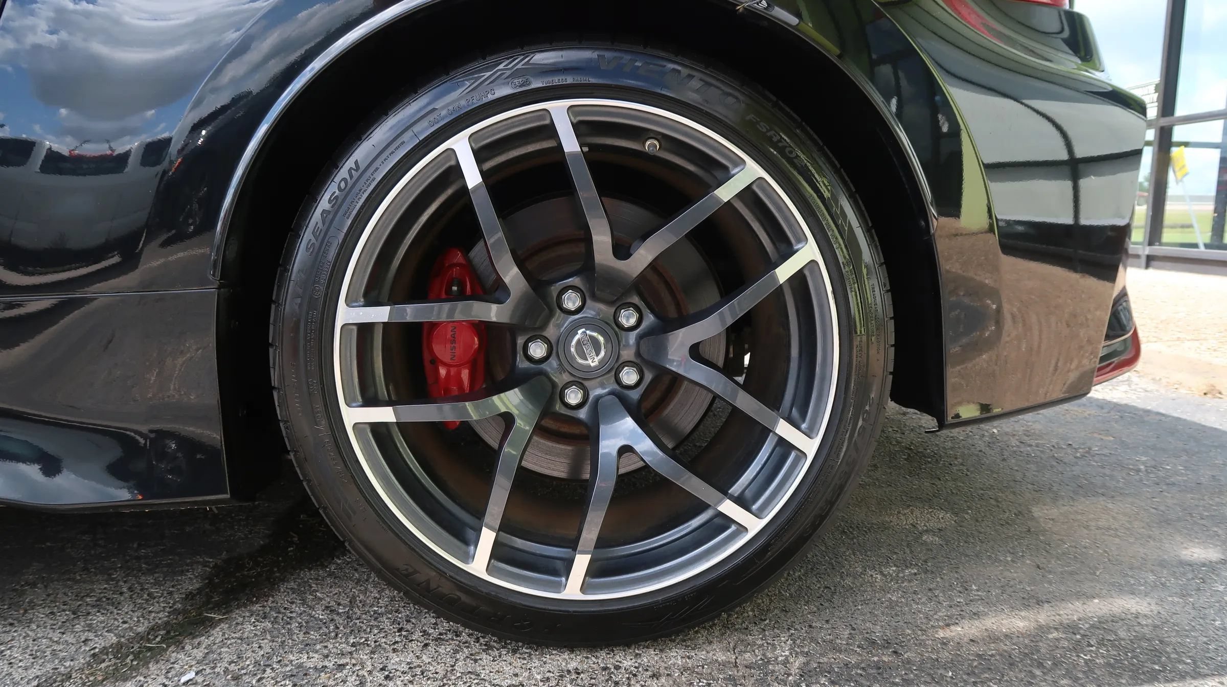 Used 2019 Nissan 370Z NISMO RWD image 43