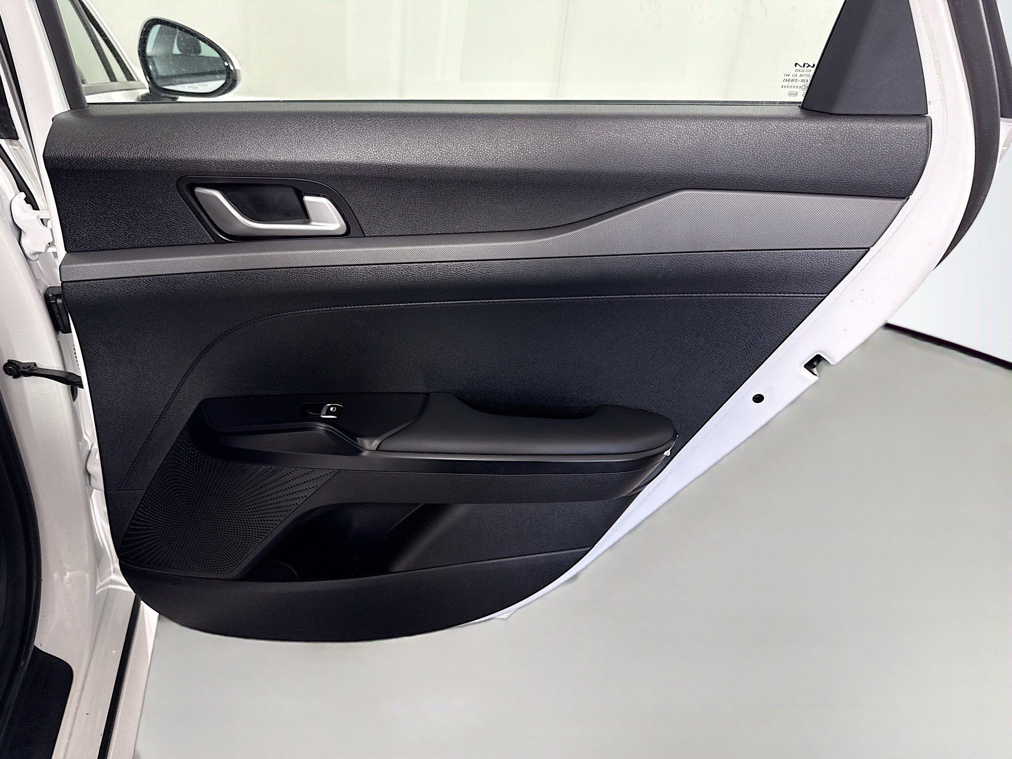 Used 2025 Kia K5 LXS image 28