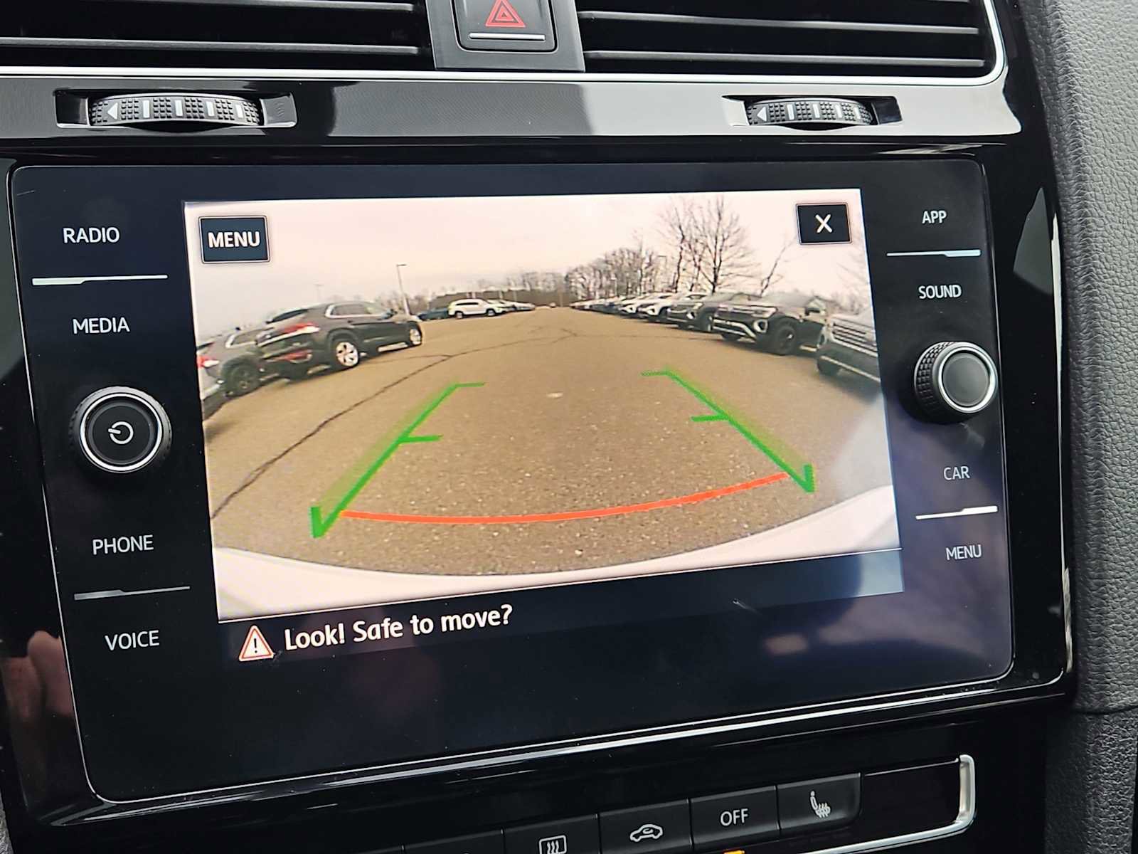 Used 2018 Volkswagen GTI SE w/ SE Leather Package image 23