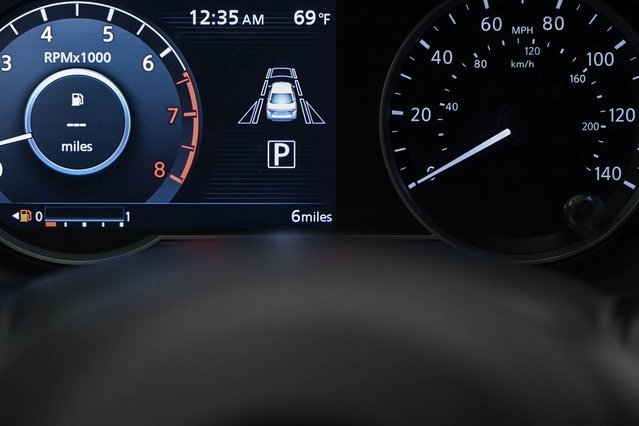 New 2025 Nissan Versa SV w/ Trunk Package image 30