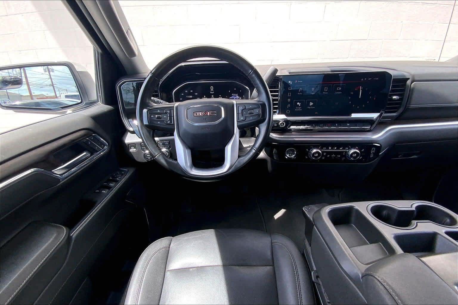 Used 2024 GMC Sierra 1500 SLT AWD/4WD image 14
