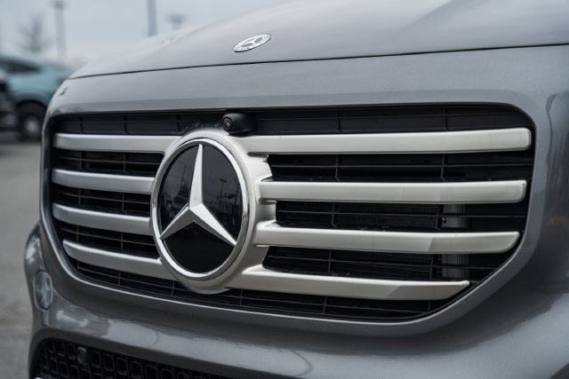 Used 2026 Mercedes-Benz GLB 250 4MATIC image 12