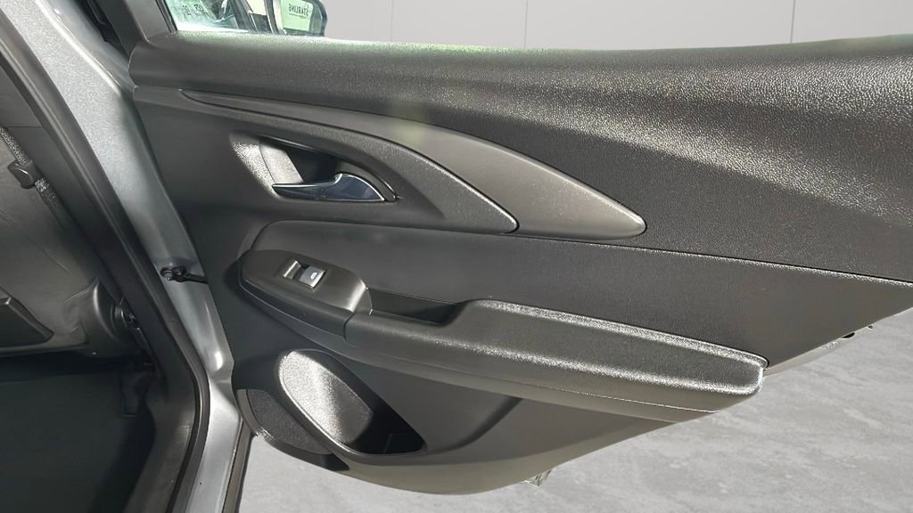 Certified 2023 Chevrolet TrailBlazer LS image 32