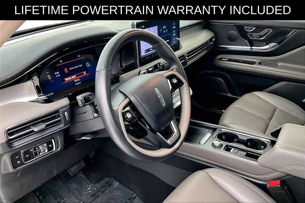 Used 2024 Lincoln Corsair Grand Touring image 17