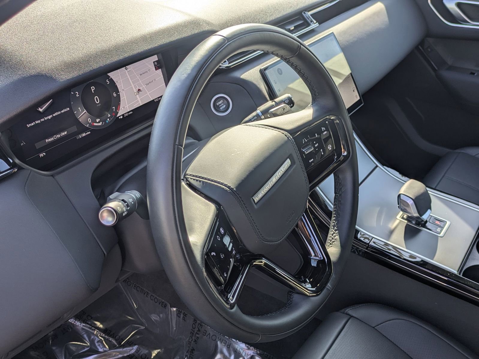 Used 2026 Land Rover Range Rover Velar S AWD/4WD image 16