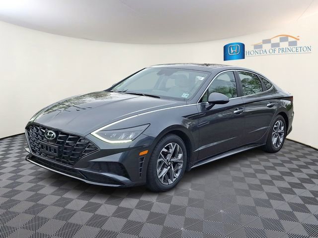 Used 2022 Hyundai Sonata SEL w/ Convenience Package FWD image 3