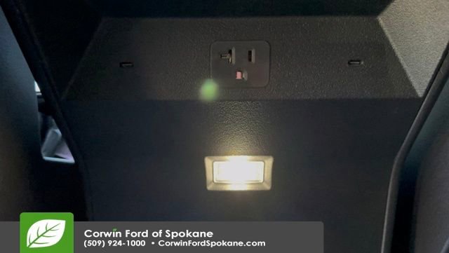 Used 2025 Tesla Cybertruck AWD Crew Cab image 12