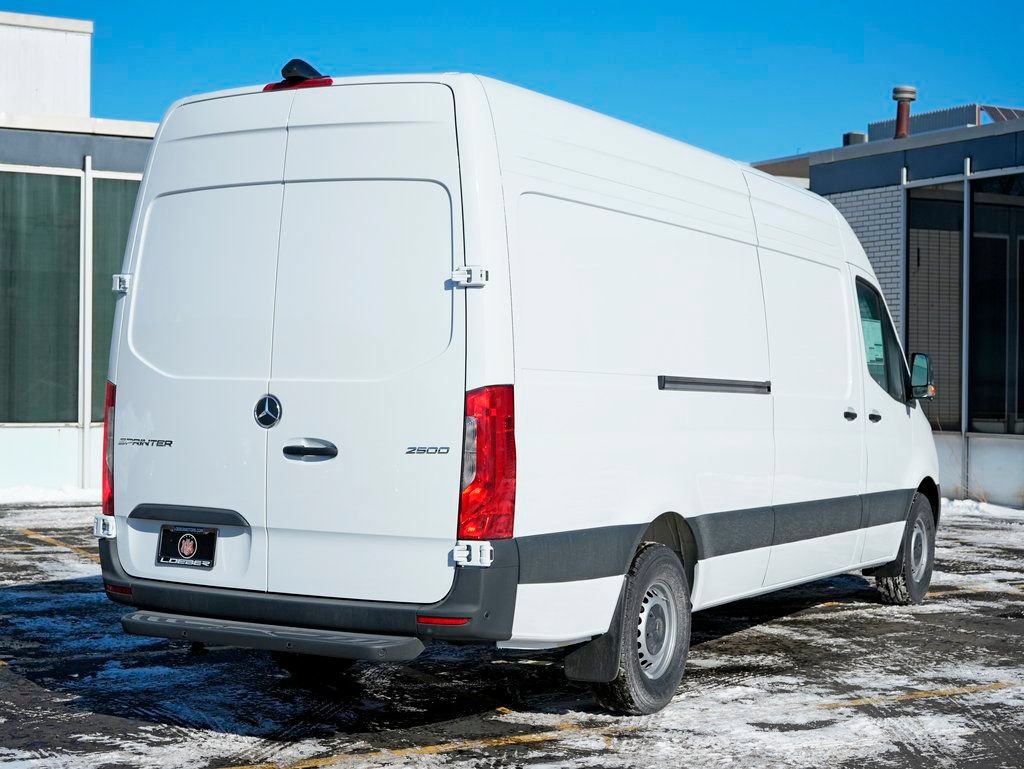 Used 2026 Mercedes-Benz Sprinter 2500 image 3