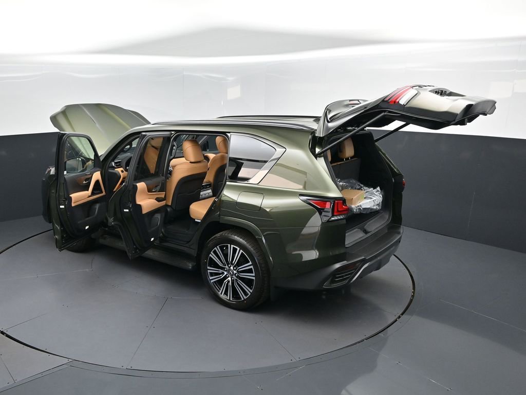 New 2026 Lexus LX 700h Luxury image 2