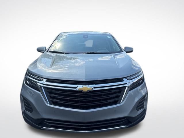 Used 2024 Chevrolet Equinox LT image 2