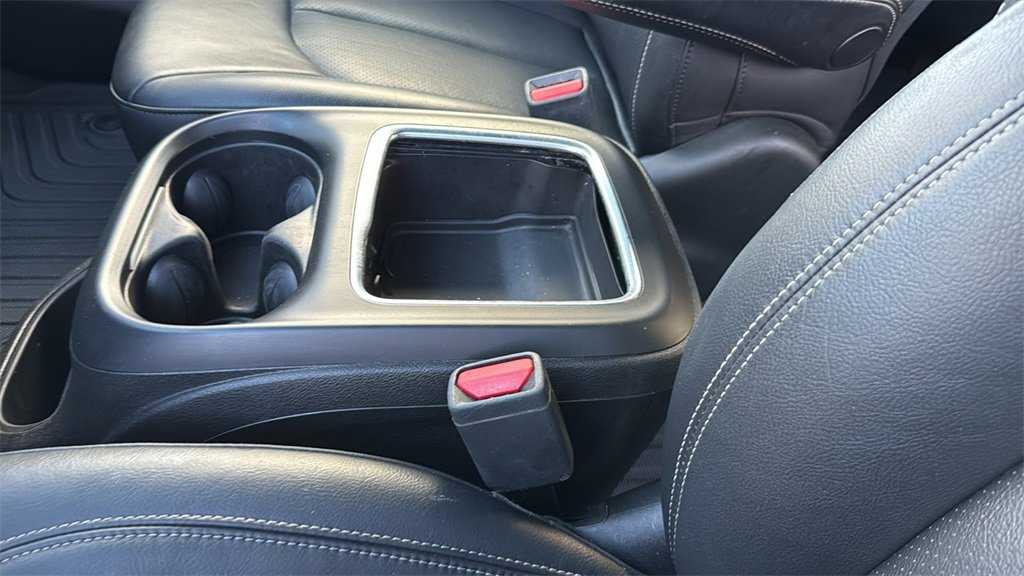 Used 2018 Chrysler Pacifica Touring-L Plus image 32