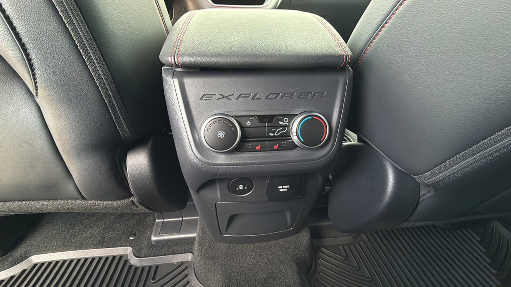 Used 2025 Ford Explorer ST AWD/4WD image 17