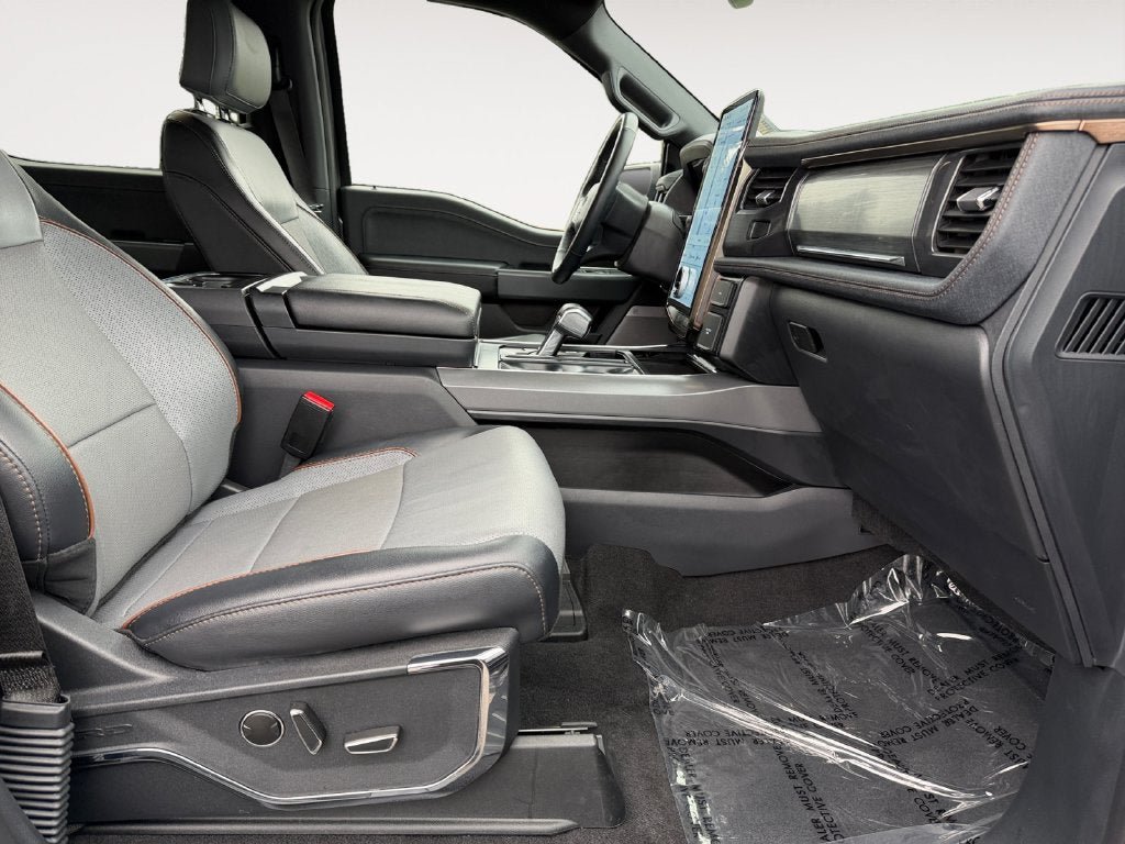 Used 2024 Ford F150 Lightning Lariat AWD/4WD image 24