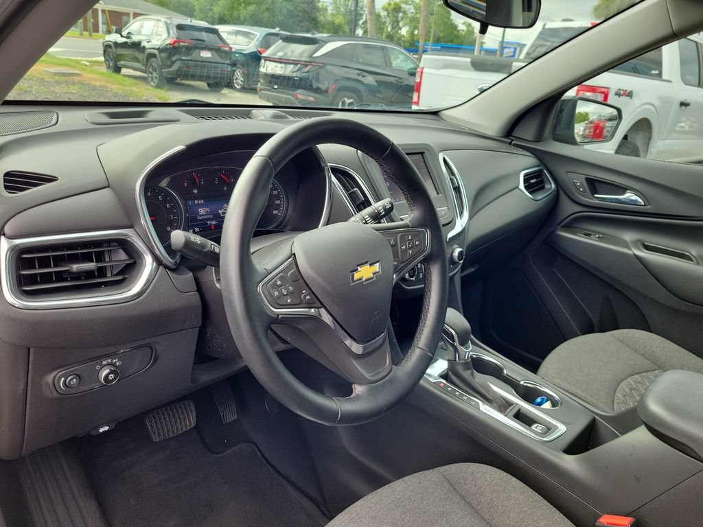 Used 2023 Chevrolet Equinox LT w/ Driver Convenience Package AWD/4WD image 21