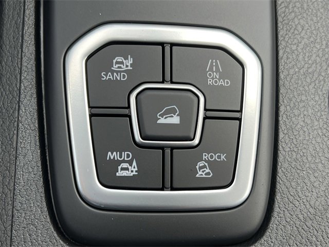 New 2026 Nissan Frontier PRO-4X image 9