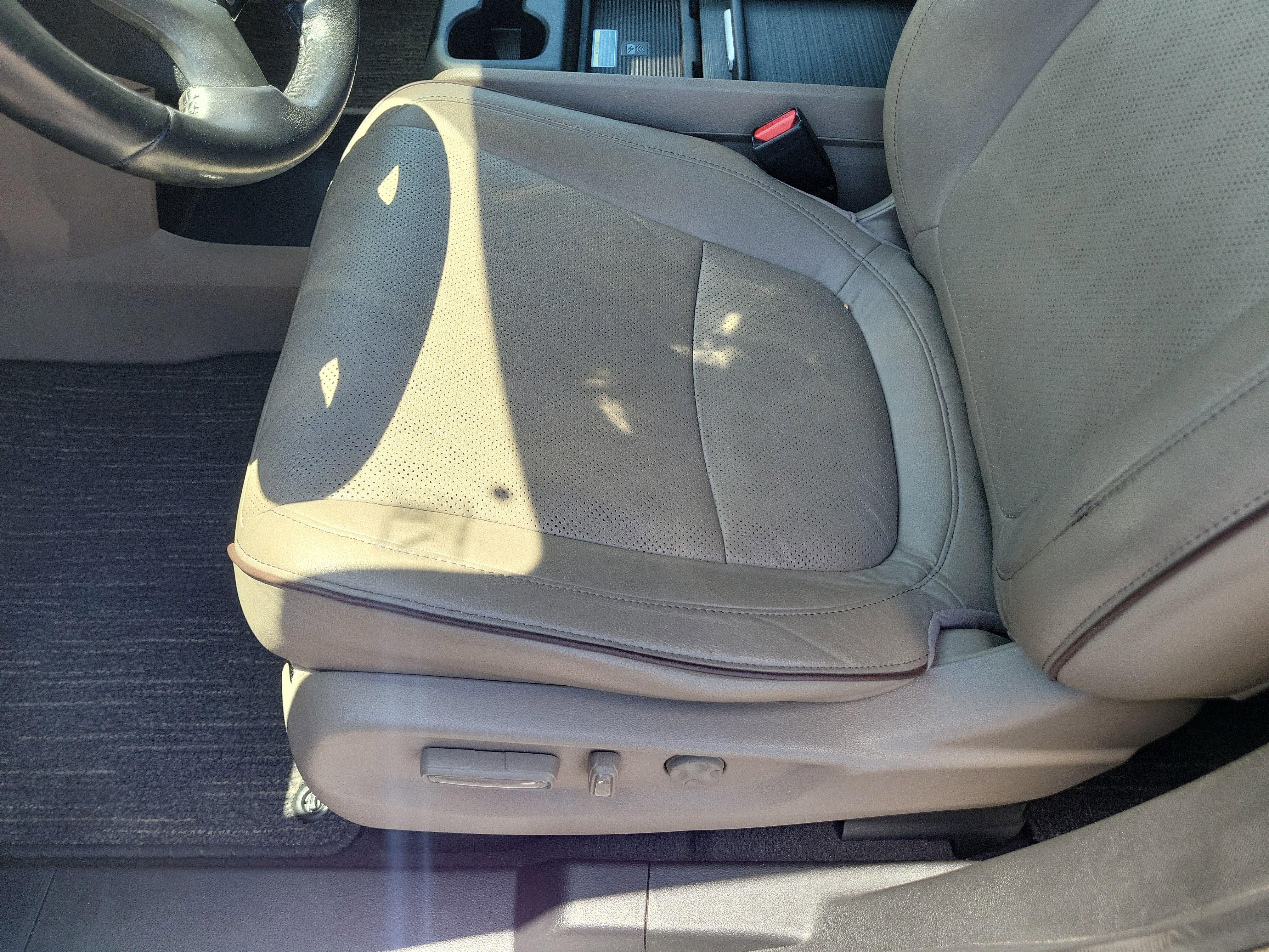 Used 2021 Honda Odyssey Elite image 26