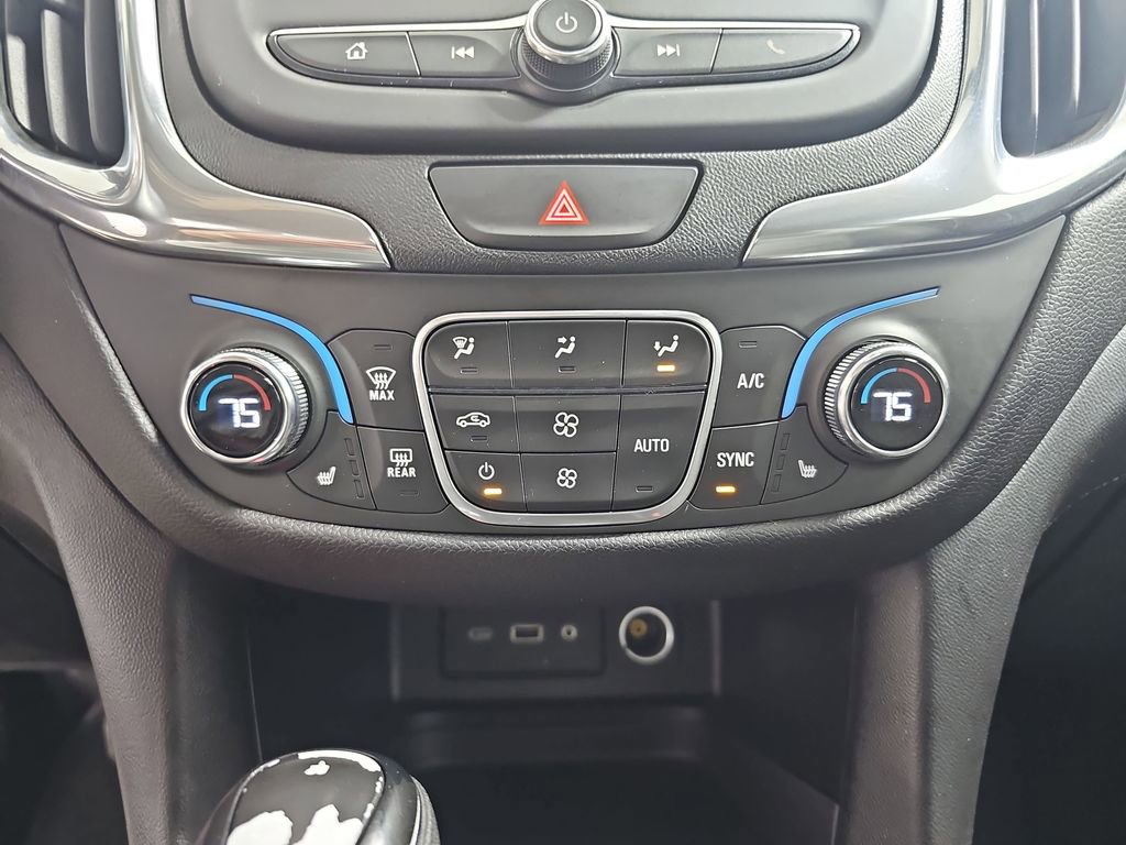 Used 2020 Chevrolet Equinox LT w/ Driver Convenience Package FWD image 28