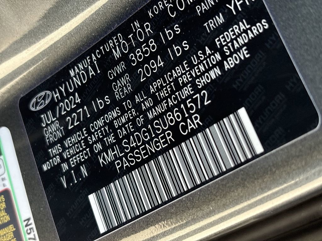 Used 2025 Hyundai Elantra SEL image 37