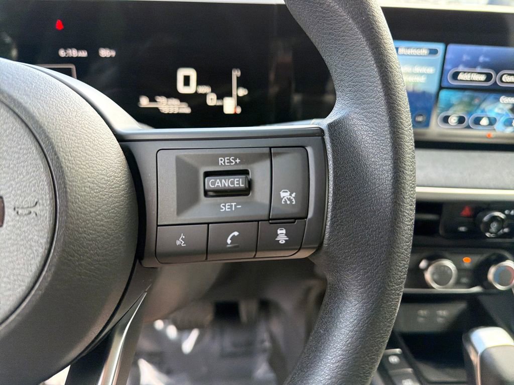Used 2025 Nissan Kicks SV FWD image 19