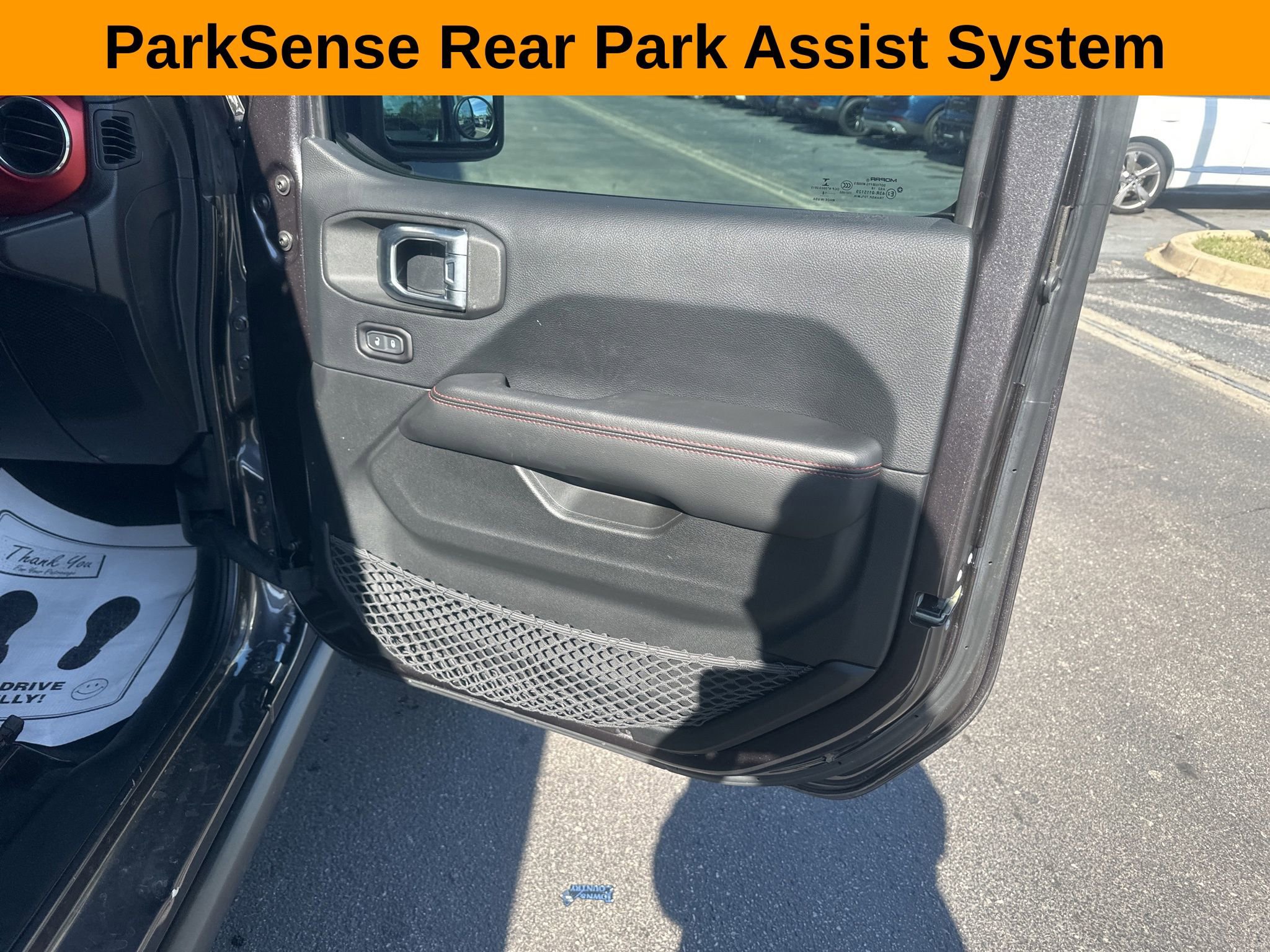 Used 2018 Jeep Wrangler Unlimited Rubicon AWD/4WD image 17