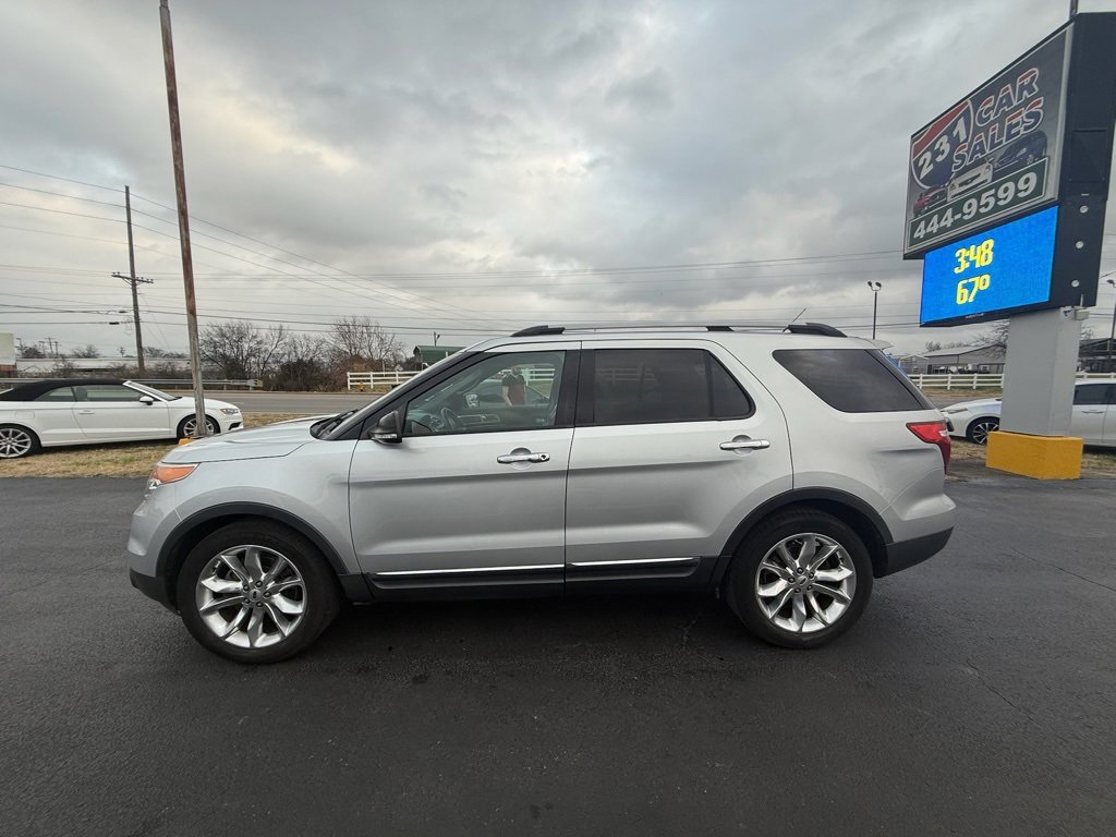 Used 2014 Ford Explorer XLT w/ Equipment Group 202A image 6