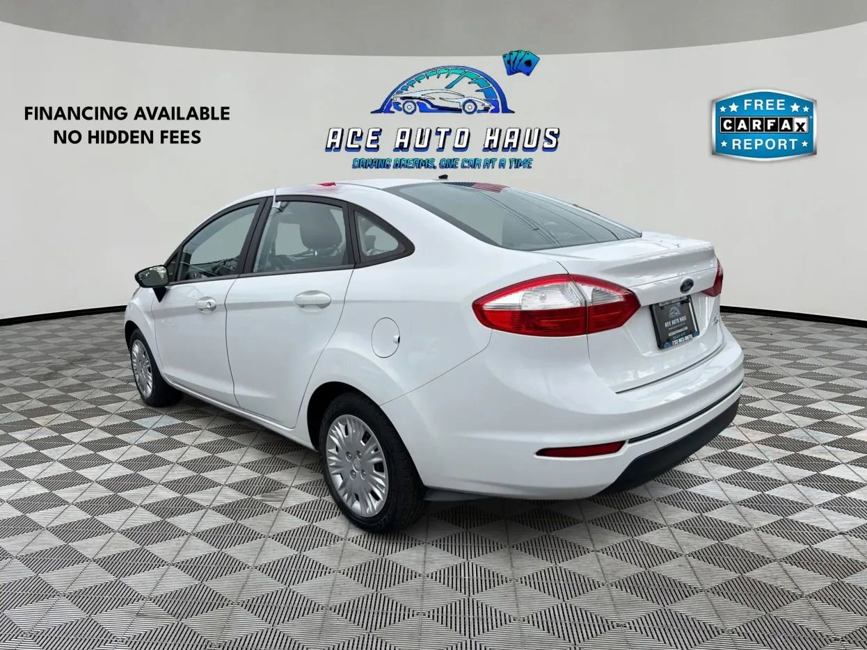 Used 2016 Ford Fiesta S FWD image 5