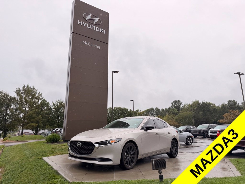 Used 2025 MAZDA MAZDA3 s FWD image 1