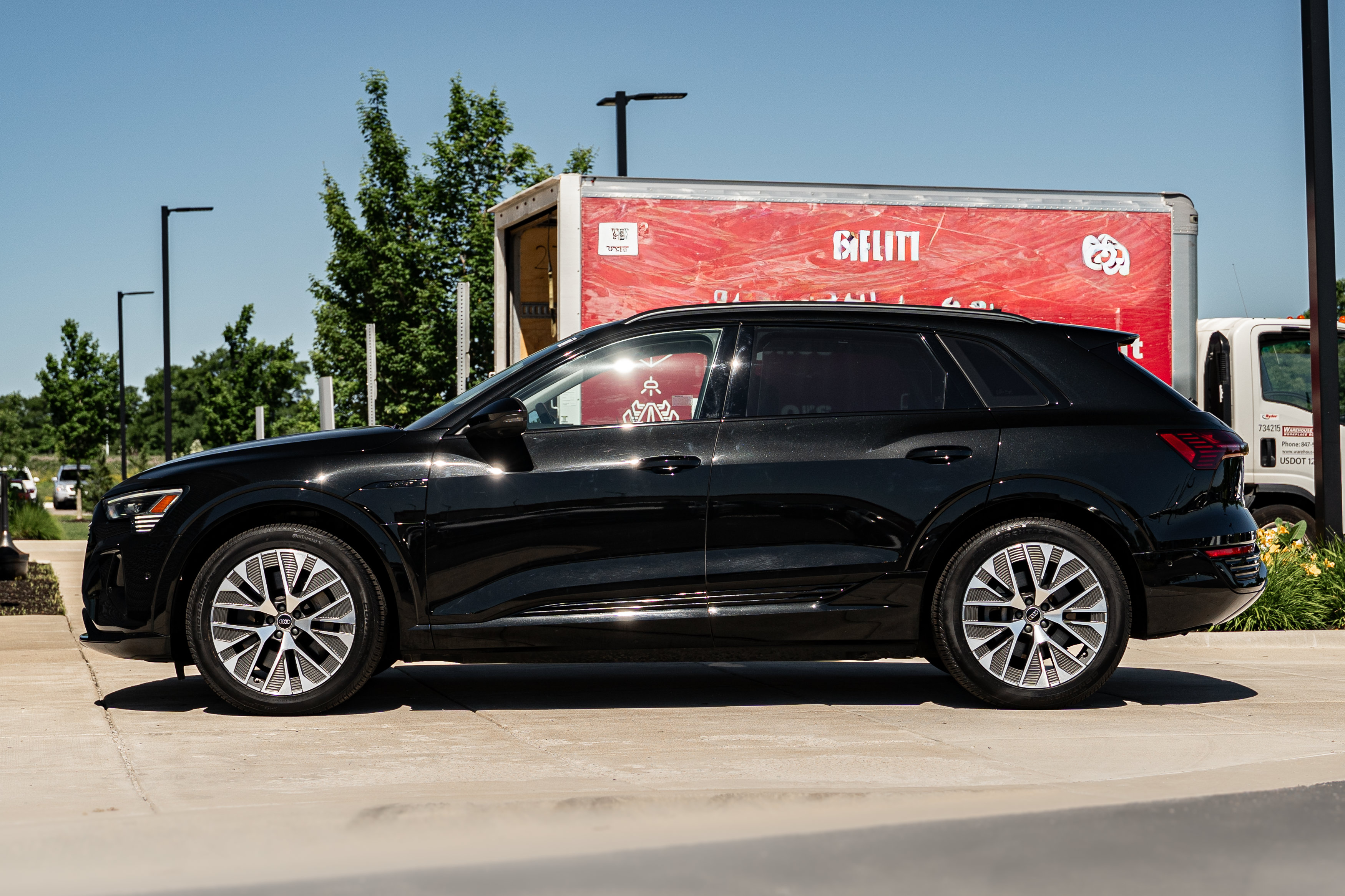 Certified 2024 Audi Q8 e-tron Prestige w/ Prestige Package AWD/4WD image 6