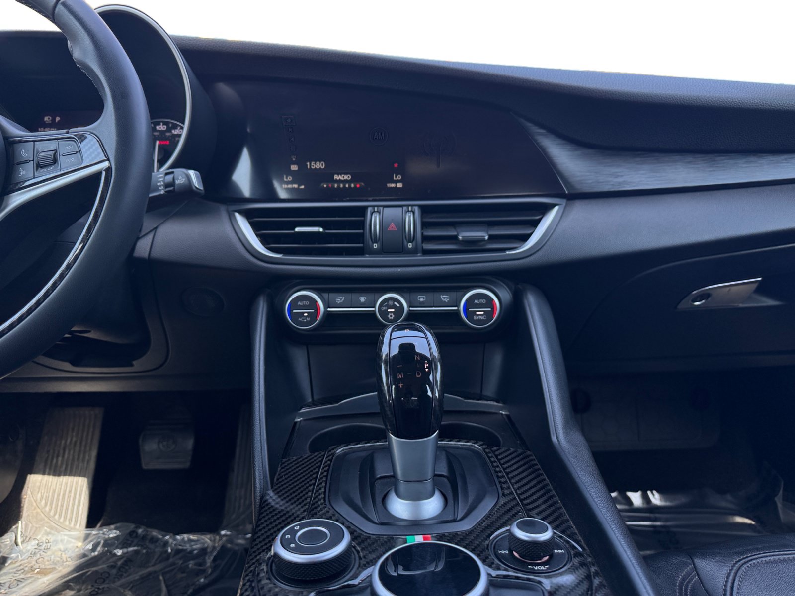 Used 2017 Alfa Romeo Giulia RWD image 11