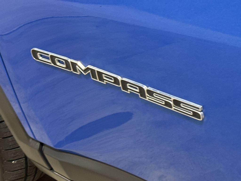 Used 2024 Jeep Compass Limited w/ Sun and Sound Group AWD/4WD image 26